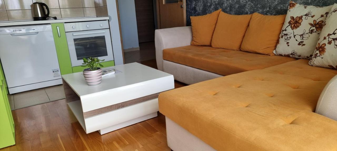 Naki Apartmani Podgorica Exteriör bild