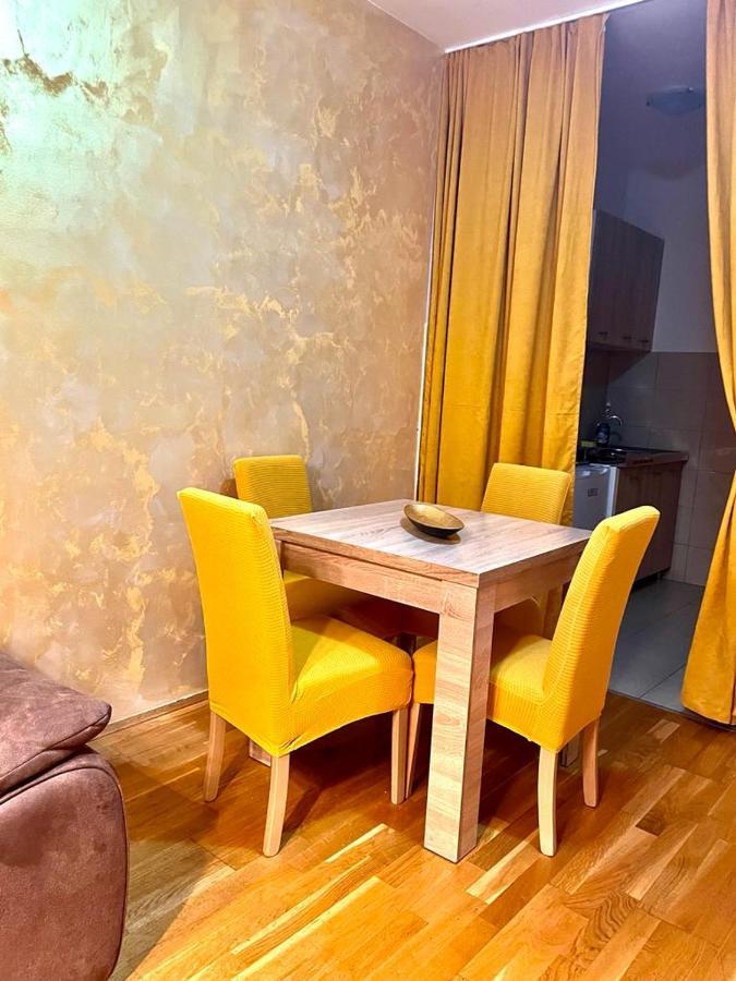 Naki Apartmani Podgorica Exteriör bild