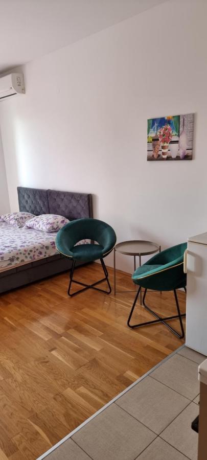 Naki Apartmani Podgorica Exteriör bild