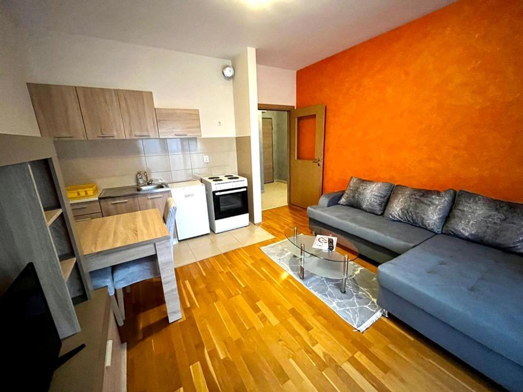 Naki Apartmani Podgorica Exteriör bild
