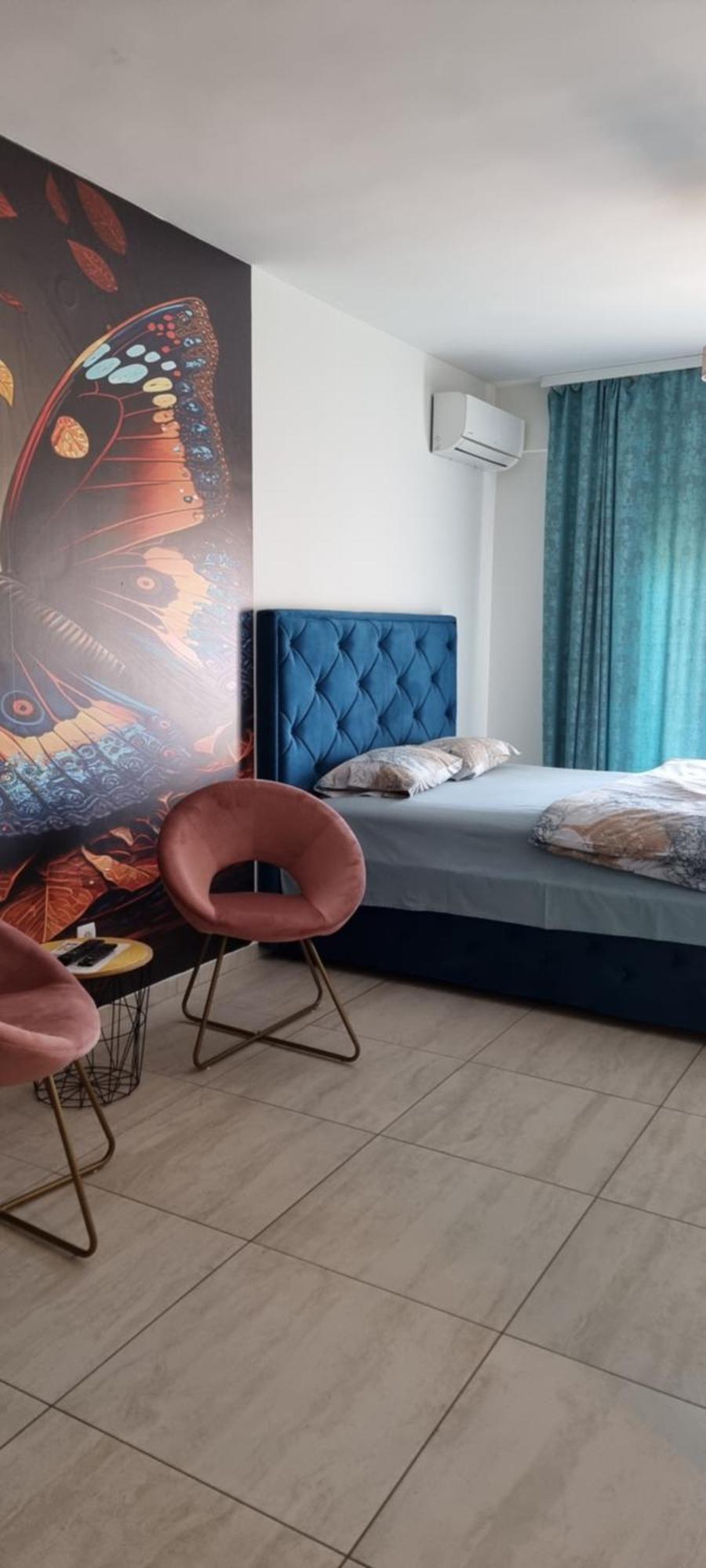Naki Apartmani Podgorica Rum bild